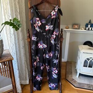 Vintage Women's Kalena Fashions of Hawaii Jumpsuit Romper Black Floral Sz Large